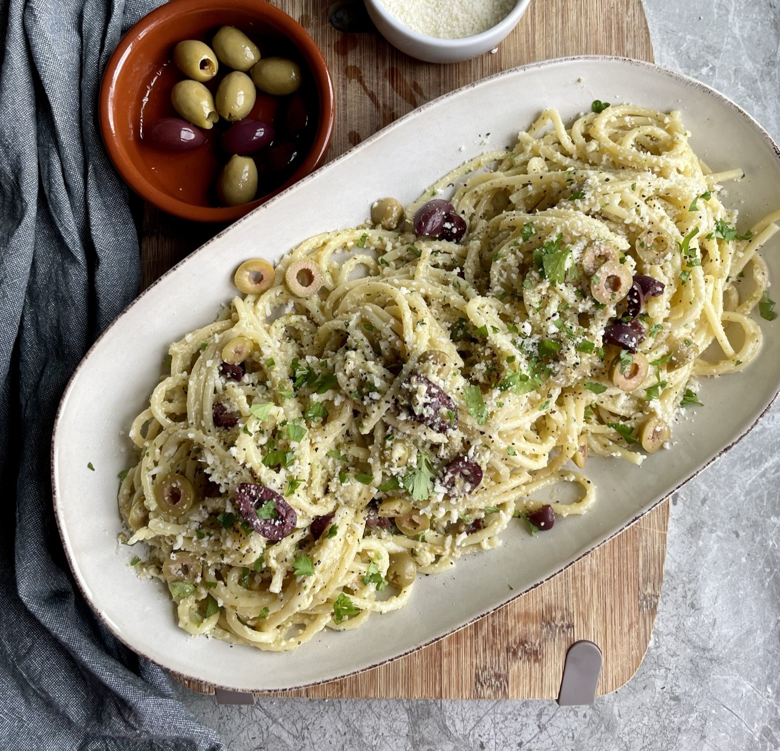 Read more about the article Vegan Olive Pesto Pasta