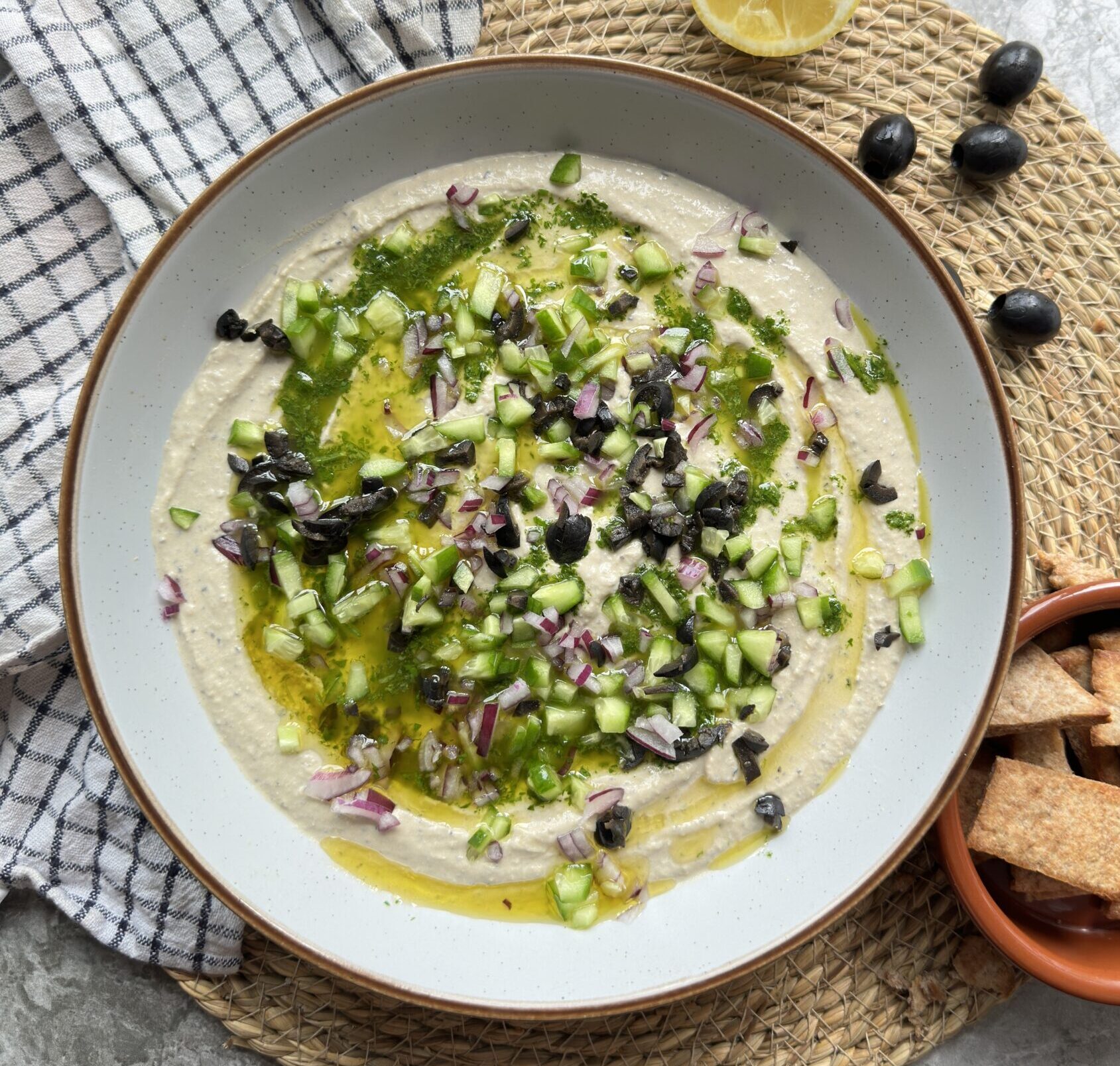 Read more about the article Kalamata Olive Hummus