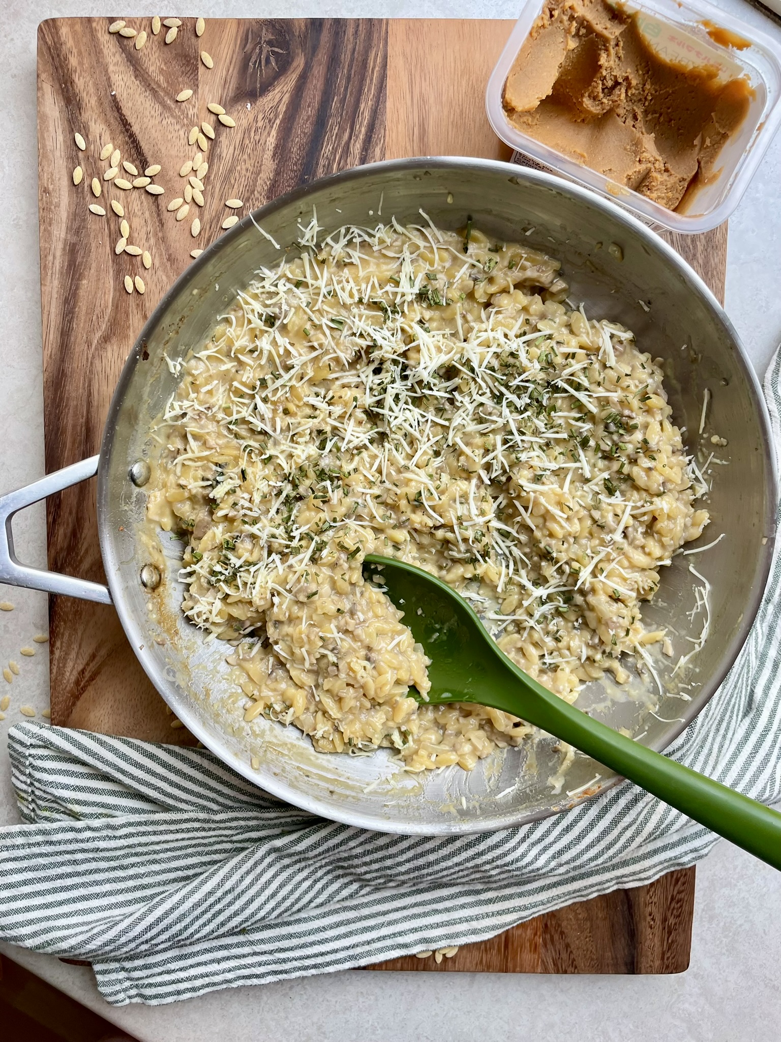 Read more about the article Creamy Miso Mushroom Orzo